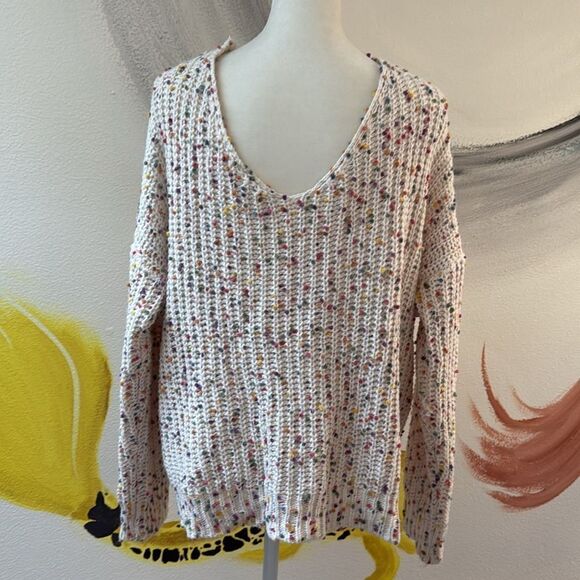 Main Strip oversized sweater.  Size small.  Criss cross back or front. - Picture 1 of 5
